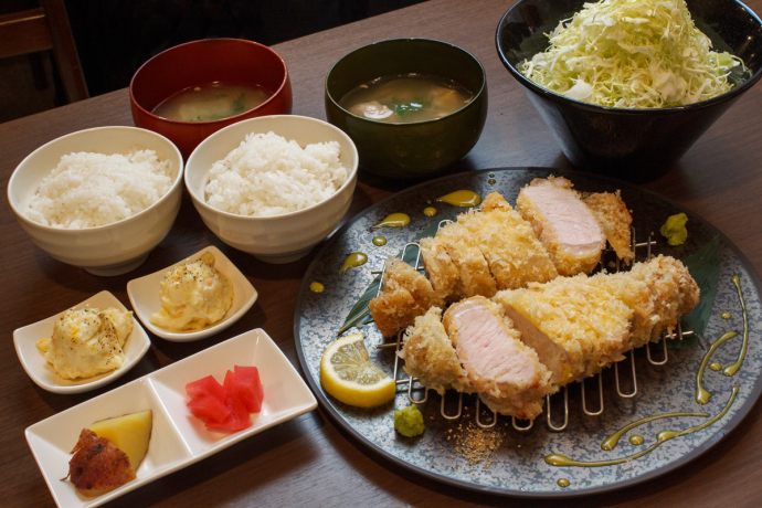 2種ロースの食べ比べ 常陸の輝き豚と香り豚の食べ比べ膳 各200g